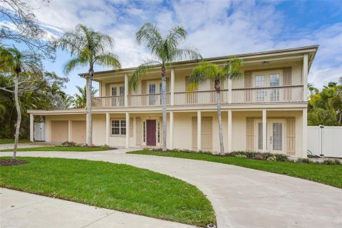 Villa ou maison à louer à Sarasota, Floride: 6 chambres, 285.3 m2 № 252237 - photo 1