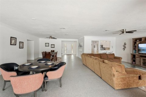 Villa ou maison à louer à Sarasota, Floride: 6 chambres, 285.3 m2 № 252237 - photo 21