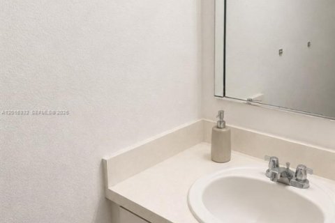Купить кондоминиум в Хайалиа, Флорида 2 спальни, 131.64м2, № 2086258 - фото 3