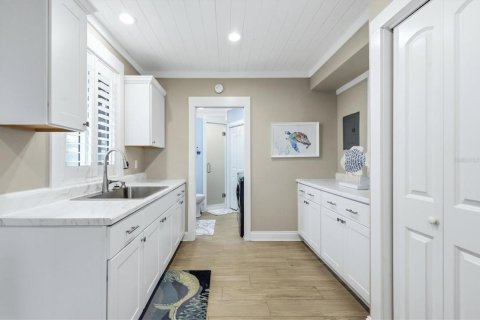 House in Placida, Florida 2 bedrooms, 98.85 sq.m. № 2166610 - photo 26