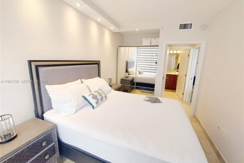 Снять в аренду кондоминиум в Майами-Бич, Флорида 1 спальня, 63.45м2, № 1990541 - фото 23