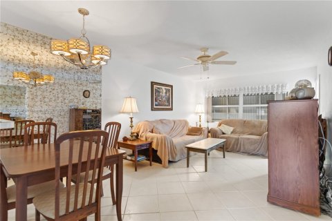 Купить кондоминиум в Лодерхилл, Флорида 1 спальня, 65.03м2, № 2022933 - фото 4