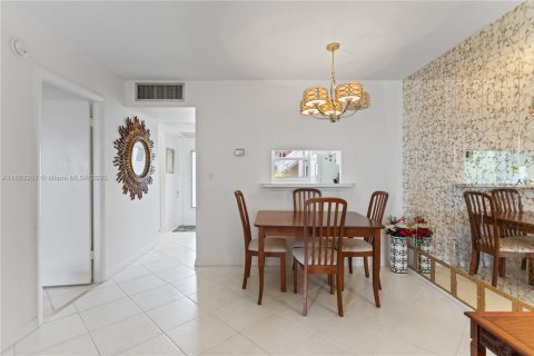 Купить кондоминиум в Лодерхилл, Флорида 1 спальня, 65.03м2, № 2022933 - фото 5