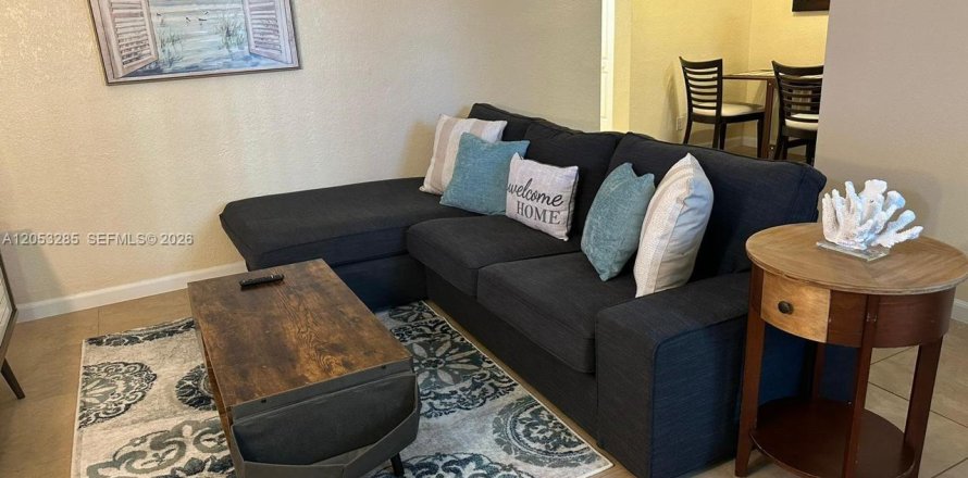 Condo in Hollywood, Florida, 1 bedroom  № 2263615