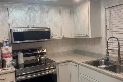 Condominio en alquiler en Largo, Florida, 1 dormitorio, 65.03 m2 № 2147948 - foto 3