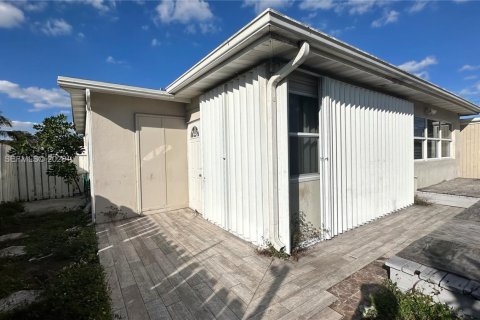 House in Sunrise, Florida 2 bedrooms, 139.35 sq.m. № 2033502 - photo 26