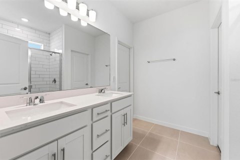 House in Spring Hill, Florida 4 bedrooms, 171.87 sq.m. № 2235469 - photo 8