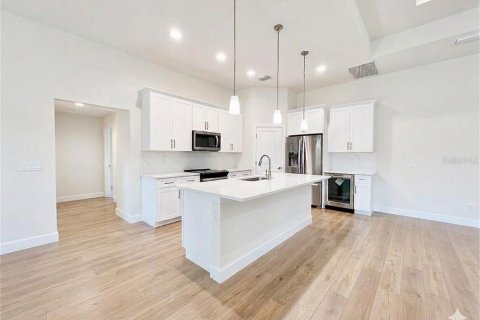 Villa ou maison à vendre à Palm Coast, Floride: 4 chambres, 177.91 m2 № 2344522 - photo 3