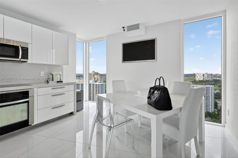 Condo in Aventura, Florida, 3 bedrooms  № 1921093 - photo 24