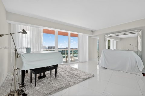 Condo in Aventura, Florida, 3 bedrooms  № 1921093 - photo 11