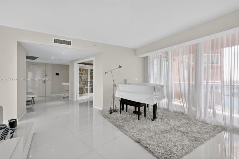 Condo in Aventura, Florida, 3 bedrooms  № 1921093 - photo 14
