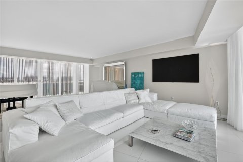 Condo in Aventura, Florida, 3 bedrooms  № 1921093 - photo 12