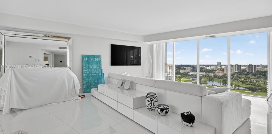 Condo in Aventura, Florida, 3 bedrooms  № 1921093