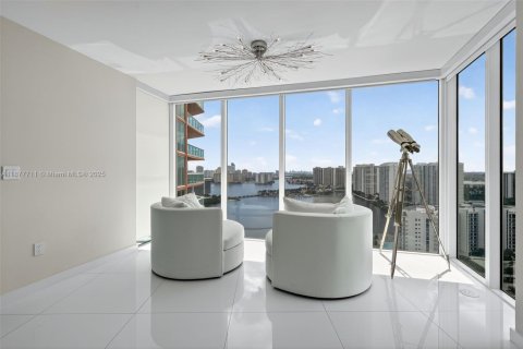 Condo in Aventura, Florida, 3 bedrooms  № 1921093 - photo 22