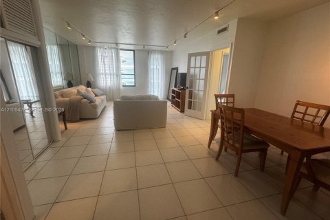 Copropriété à louer à Bal Harbour, Floride: 1 chambre, 92.25 m2 № 2414282 - photo 7