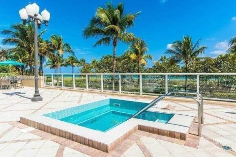 Copropriété à louer à Bal Harbour, Floride: 1 chambre, 92.25 m2 № 2414282 - photo 22