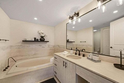 Copropriété à louer à Boca Raton, Floride: 2 chambres, 133.59 m2 № 2251545 - photo 16