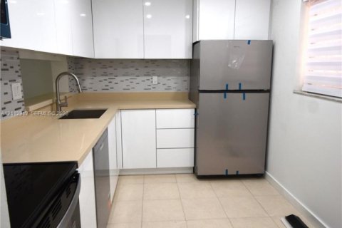 Condo à Miami, Floride, 2 chambres  № 2431306