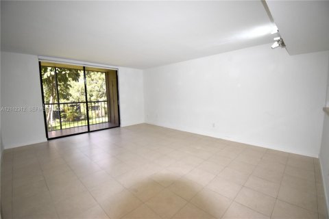 Copropriété à louer à Miami, Floride: 2 chambres, 95.69 m2 № 2431306 - photo 14