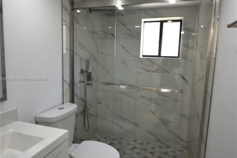Copropriété à louer à Miami, Floride: 2 chambres, 95.69 m2 № 2431306 - photo 12