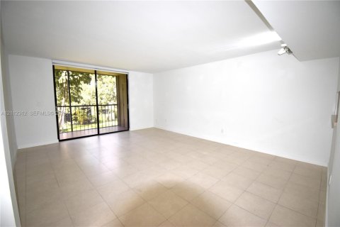 Copropriété à louer à Miami, Floride: 2 chambres, 95.69 m2 № 2431306 - photo 15