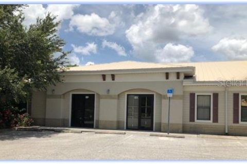 Propiedad comercial en Port Charlotte, Florida 1203.73 m2 № 2166702