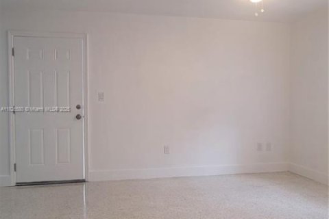 Appartement à louer à Miami, Floride: 2 chambres, 60.39 m2 № 1796295 - photo 5