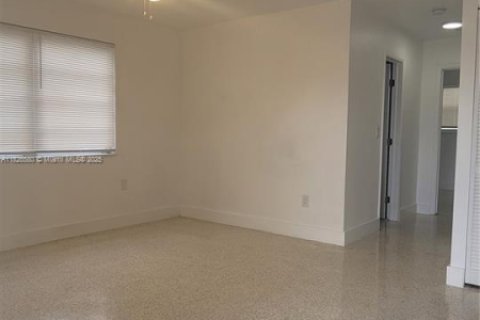 Appartement à louer à Miami, Floride: 2 chambres, 60.39 m2 № 1796295 - photo 4