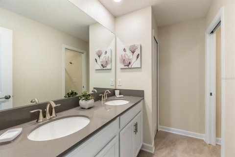 Casa en venta en Davenport, Florida, 7 dormitorios, 373.37 m2 № 2213639 - foto 30