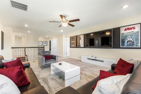 Casa en venta en Davenport, Florida, 7 dormitorios, 373.37 m2 № 2213639 - foto 22