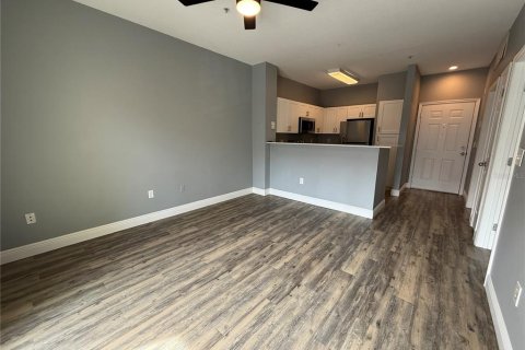 Condo in Tampa, Florida, 1 bedroom  № 1521003 - photo 2