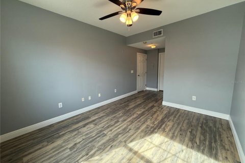 Condo in Tampa, Florida, 1 bedroom  № 1521003 - photo 10