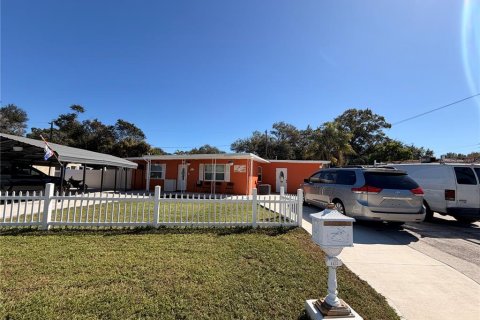 Villa ou maison à vendre à Saint Petersburg, Floride: 3 chambres, 142.14 m2 № 2433144 - photo 3