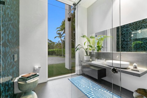 House in Palm Beach Gardens, Florida 4 bedrooms, 566.43 sq.m. № 2187961 - photo 23