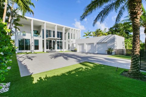 House in Palm Beach Gardens, Florida 4 bedrooms, 566.43 sq.m. № 2187961 - photo 2