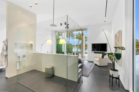 House in Palm Beach Gardens, Florida 4 bedrooms, 566.43 sq.m. № 2187961 - photo 18