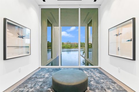 House in Palm Beach Gardens, Florida 4 bedrooms, 566.43 sq.m. № 2187961 - photo 7