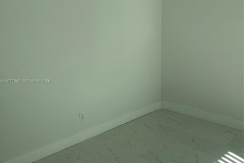 Снять в аренду виллу или дом в Помпано-Бич, Флорида 2 спальни, 82.96м2, № 2042606 - фото 5