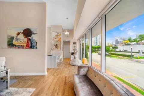 Copropriété à vendre à Miami Beach, Floride: 1 chambre, 81.01 m2 № 1944439 - photo 5