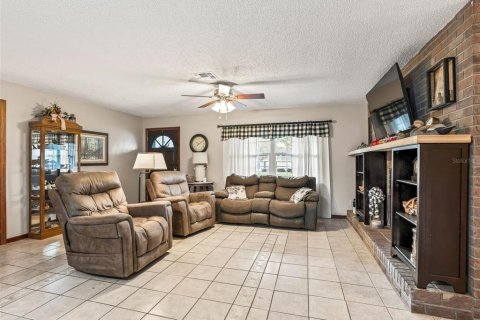 Casa en venta en Ocala, Florida, 3 dormitorios, 132.85 m2 № 2386350 - foto 9