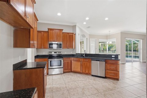 House in Auburndale, Florida 5 bedrooms, 245.17 sq.m. № 2220302 - photo 17