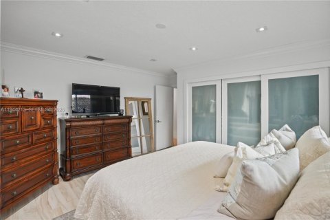 Купить виллу или дом в Майами, Флорида 5 спален, 212.75м2, № 2001266 - фото 21