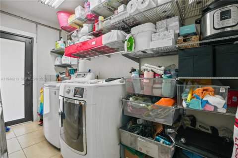 Купить виллу или дом в Майами, Флорида 5 спален, 212.75м2, № 2001266 - фото 30