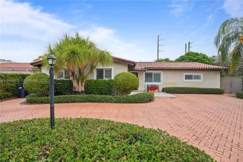 Купить виллу или дом в Майами, Флорида 5 спален, 212.75м2, № 2001266 - фото 4