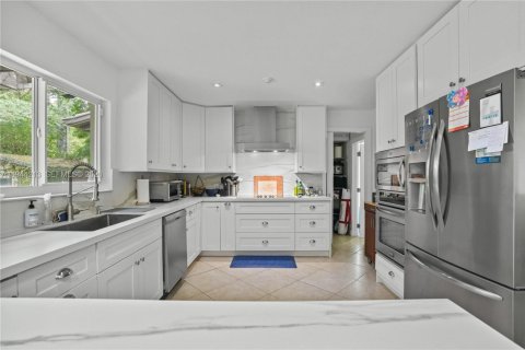 Купить виллу или дом в Майами, Флорида 5 спален, 212.75м2, № 2001266 - фото 17