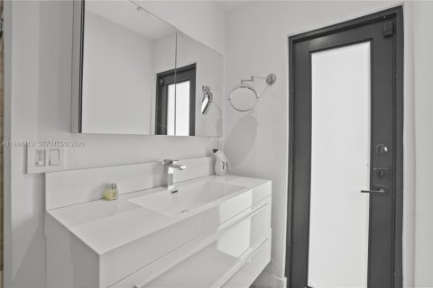 Купить виллу или дом в Майами, Флорида 5 спален, 212.75м2, № 2001266 - фото 24