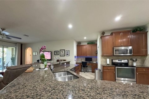 House in Lutz, Florida 4 bedrooms, 243.22 sq.m. № 1776786 - photo 14