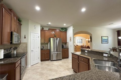 House in Lutz, Florida 4 bedrooms, 243.22 sq.m. № 1776786 - photo 13