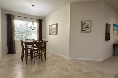 House in Lutz, Florida 4 bedrooms, 243.22 sq.m. № 1776786 - photo 9