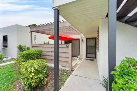 Condo in Bradenton, Florida, 2 bedrooms № 2217173 - photo 4